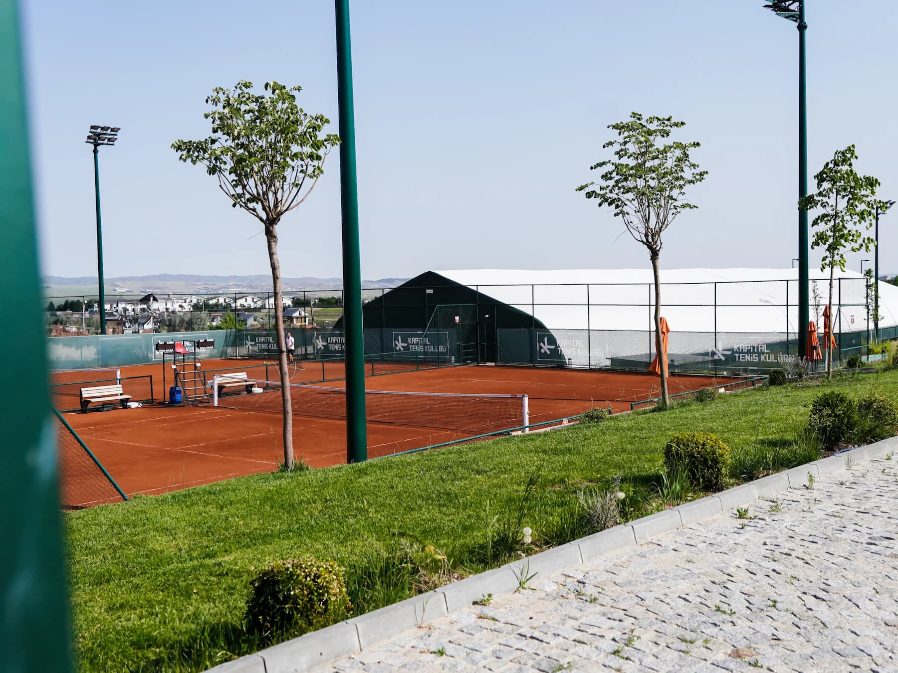 Kapital Tenis Kulübü genel kort atmosferi